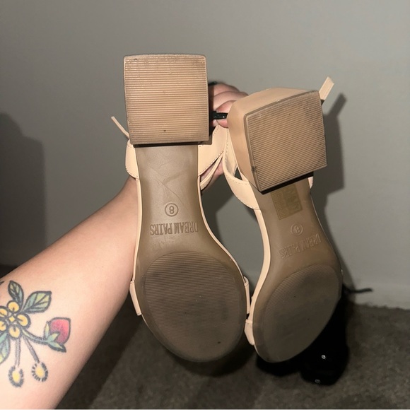 Open Toe Ankle Strap Low Heel Sandals - Picture 11 of 11